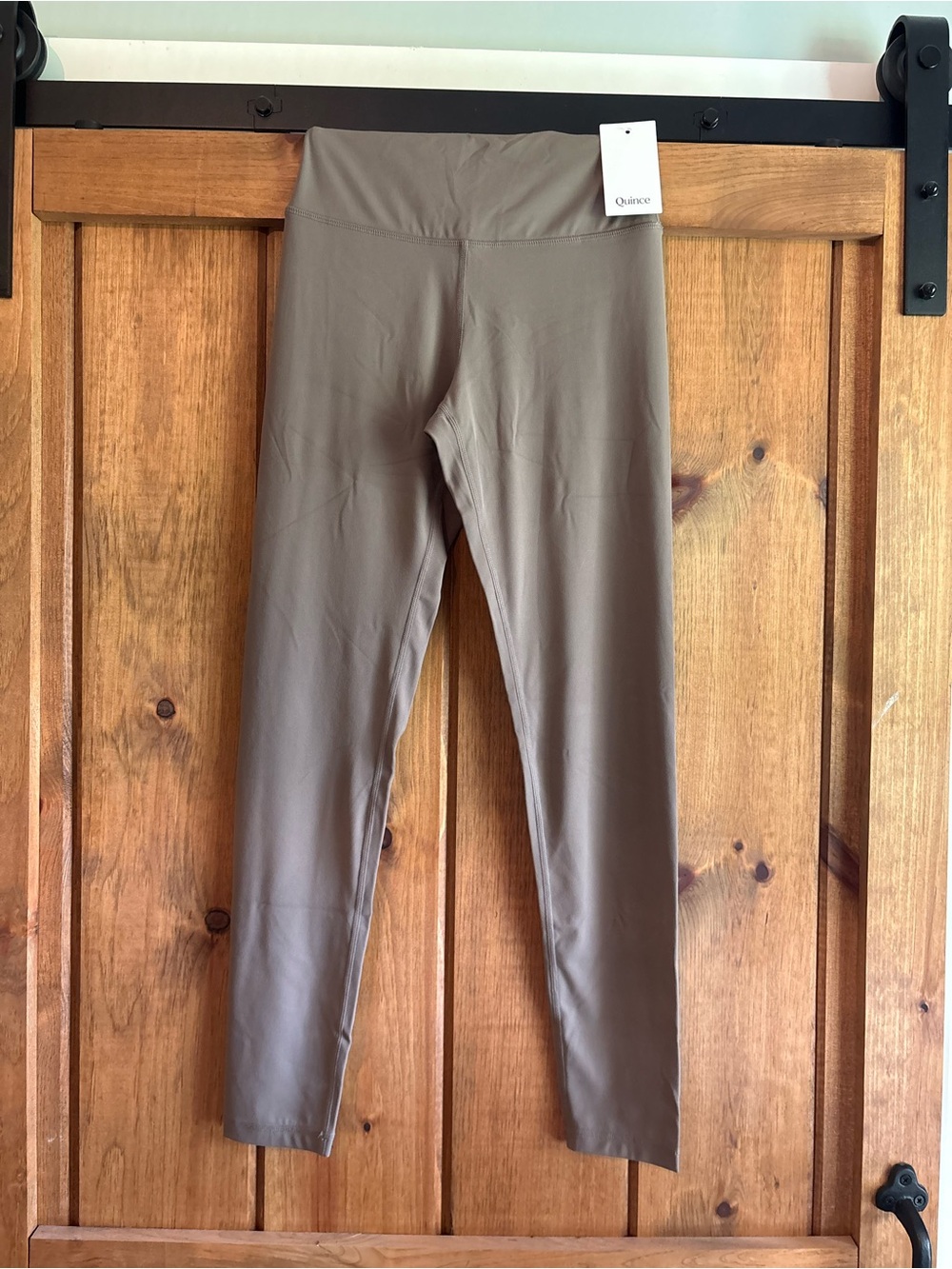 Quince High-Waist Leggings in Taupe Brown